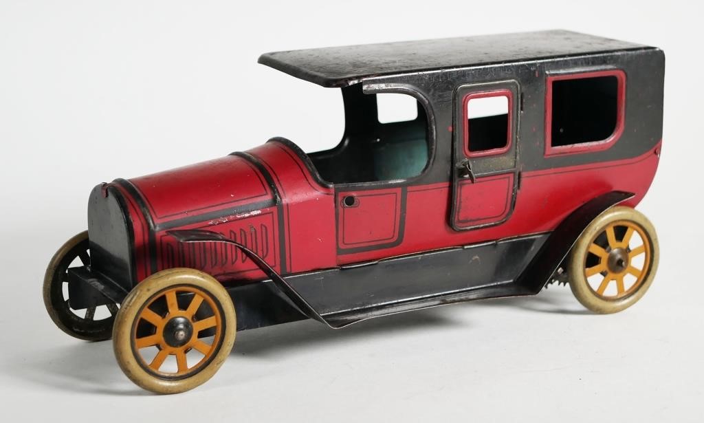 VINTAGE TIN LITHO WIND-UP CAR