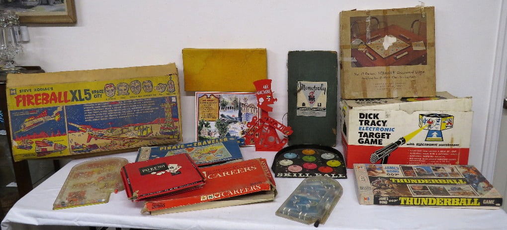 VINTAGE TOY & GAME LOT - DICK TRACY