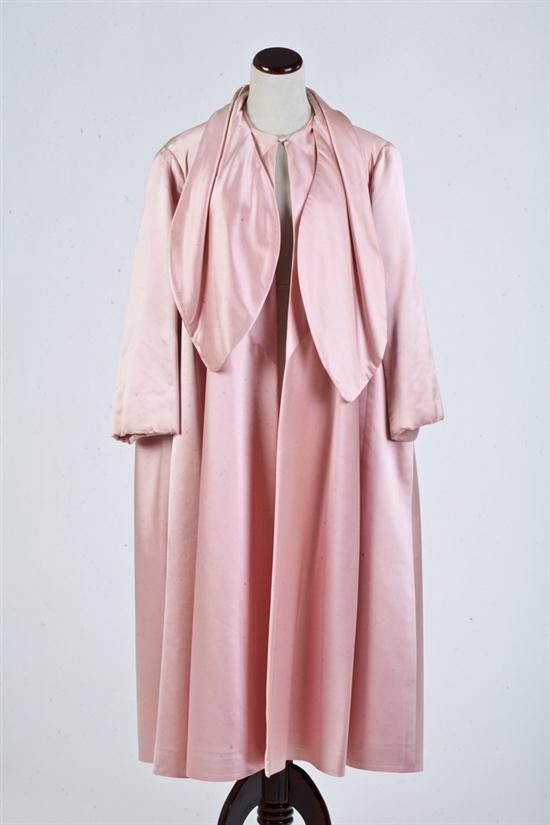 VINTAGE TRAINA-NORELL PINK SILK