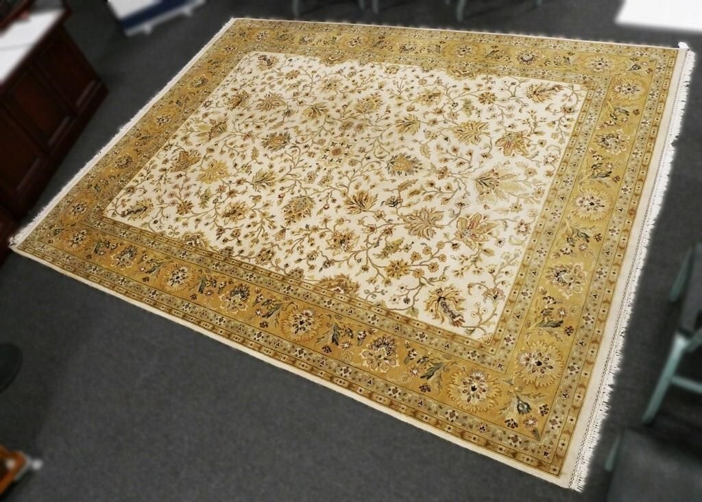 VINTAGE TURKISH HAND KNOTTED