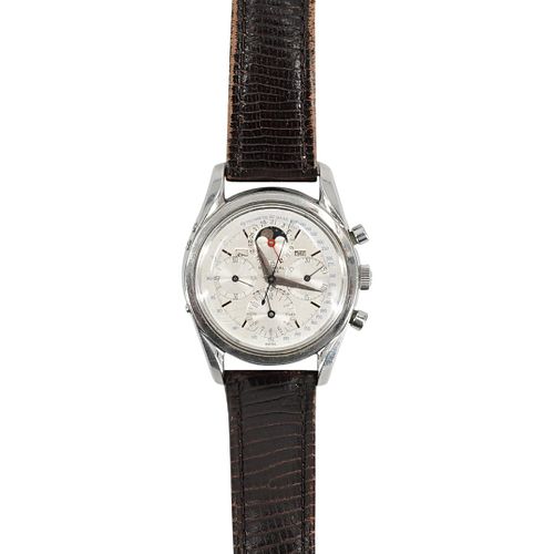 VINTAGE UNIVERSAL GENEVE TRI-COMPAX