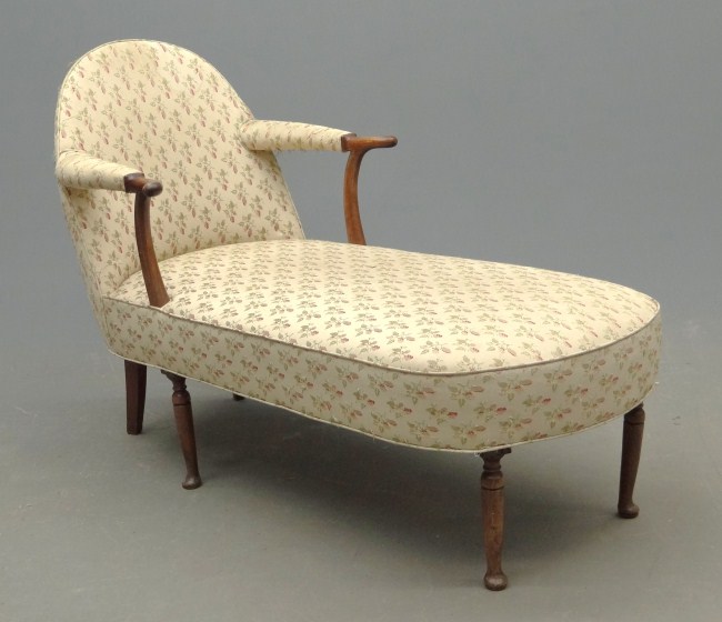Vintage upholstered daybed. 48''