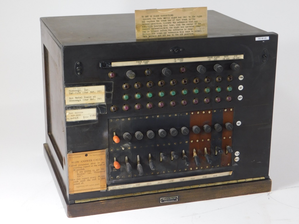 VINTAGE WESTERN ELECTRIC WOOD