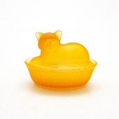 VINTAGE WESTMORELAND GLASS CAM