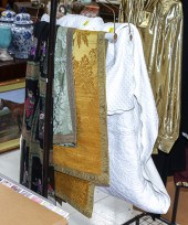 VINTAGE WHITEWORK COVERLET & O
