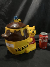 VINTAGE WINNIE THE POOH HUNNY
