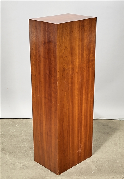 Vintage wood sculpture pedestal;