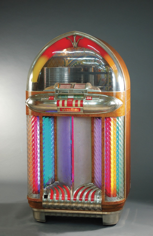 VINTAGE WURLITZER MODEL 1100