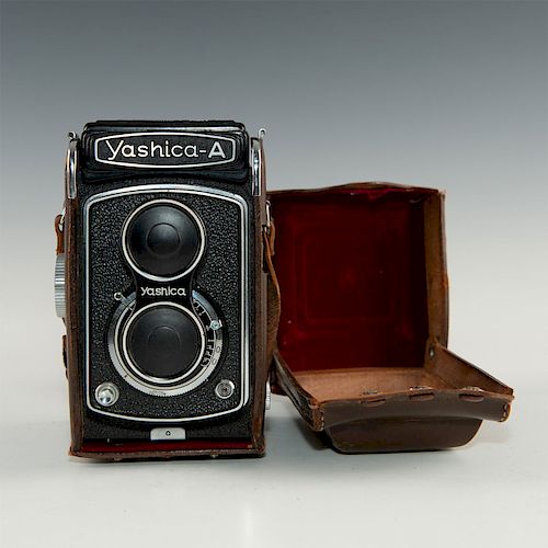 VINTAGE YASHICA-A TLR CAMERA WITH