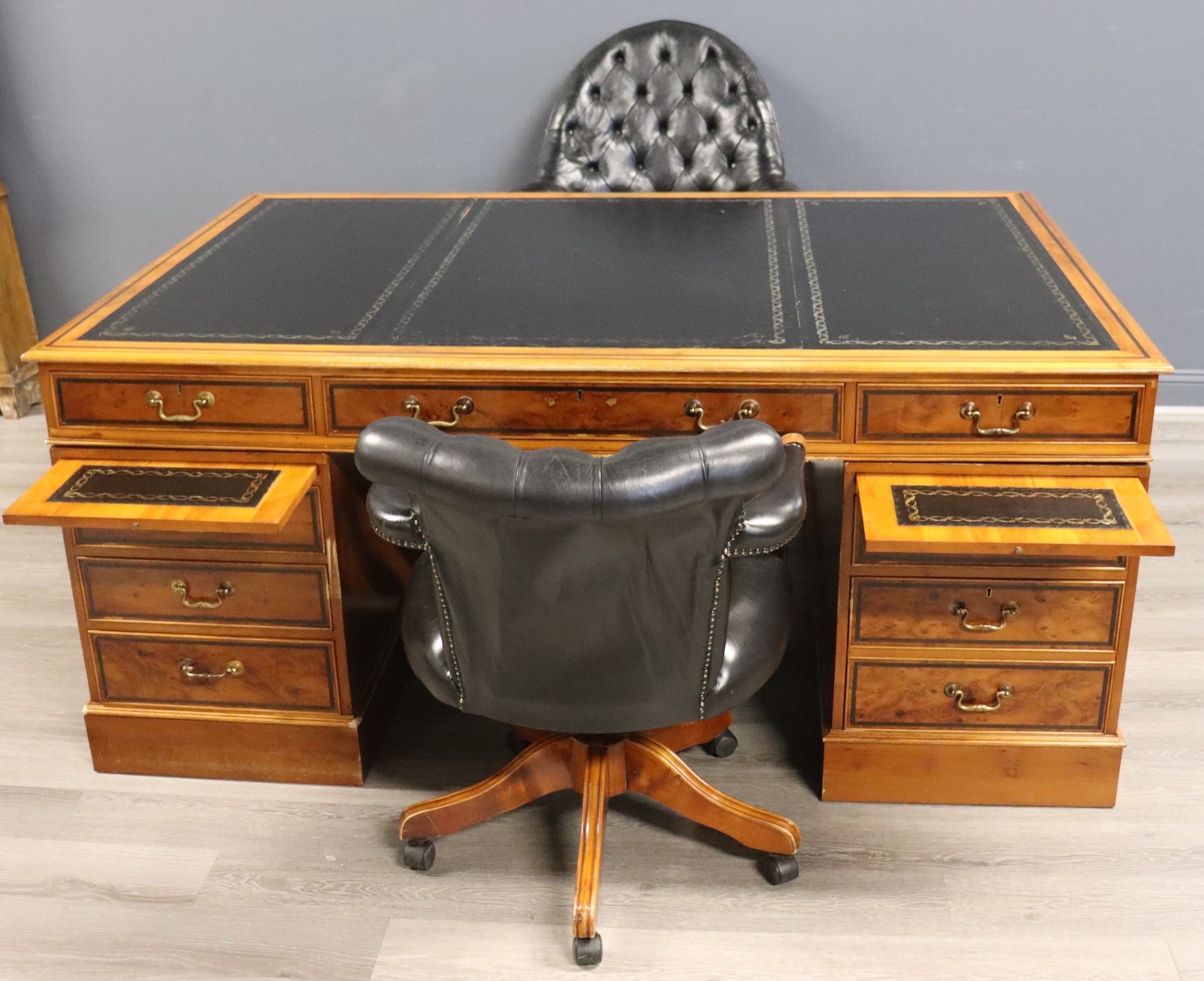 VINTAGE YEW WOOD LEATHERTOP