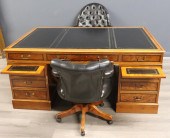 VINTAGE YEW WOOD LEATHERTOP PA