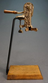 VINTNER BRASS BOTTLE CORKSCREW