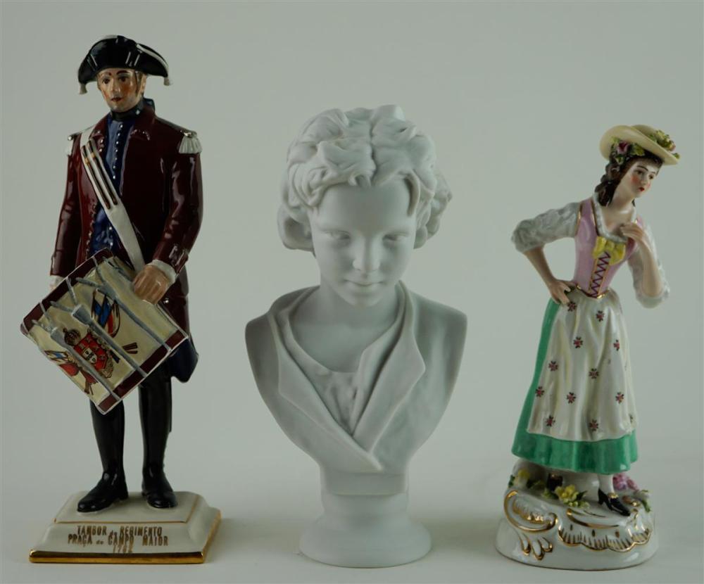 VISTA ALEGRE PORCELAIN FIGURE OF