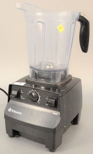 VITAMIX 5200 BLENDER WITH NO