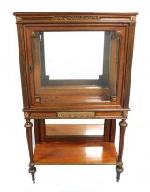 VITRINE SHOWCASE ON STAND, LAT