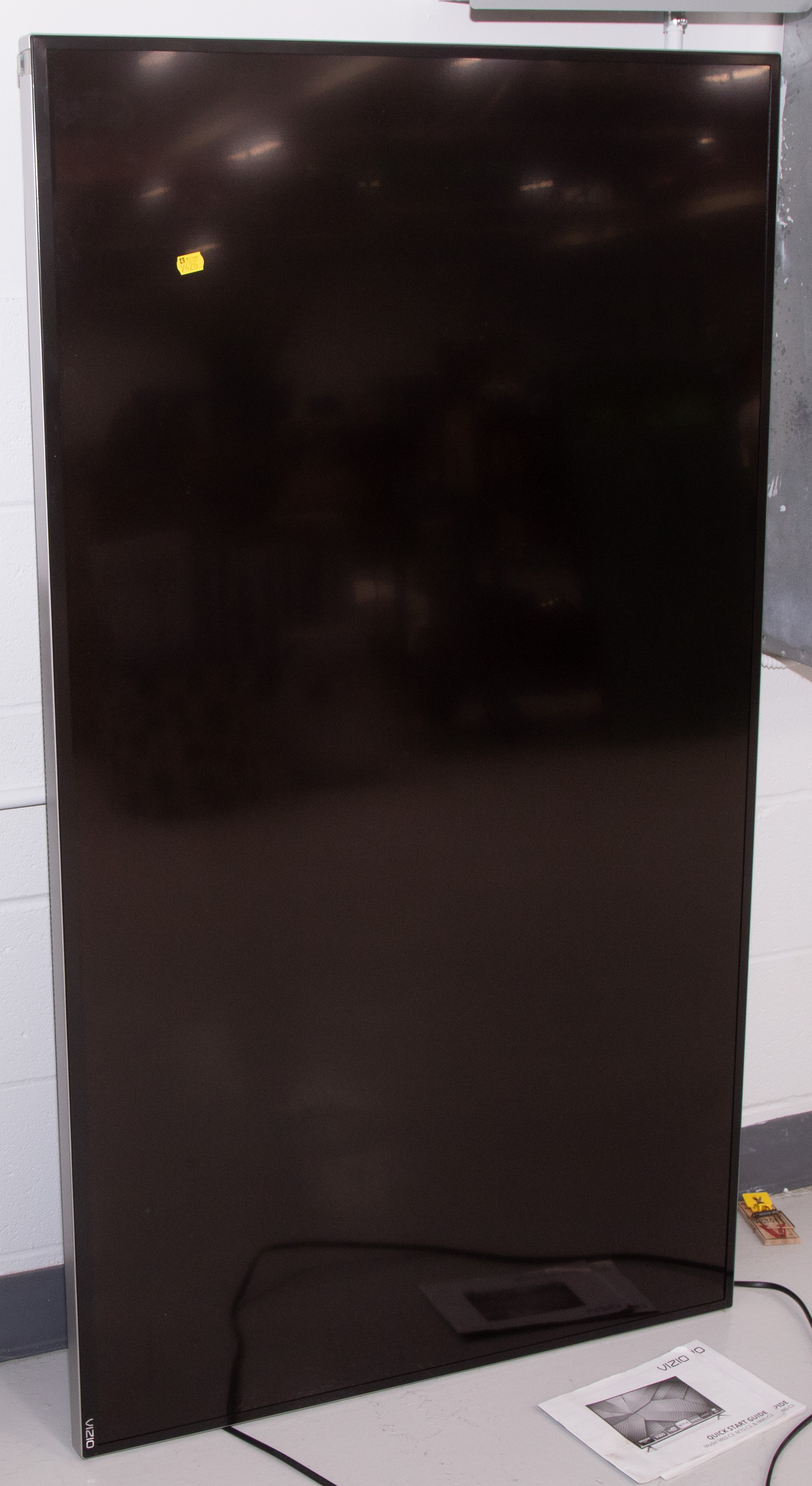 VIZIO MODEL M60-C3 FLAT SCREEN