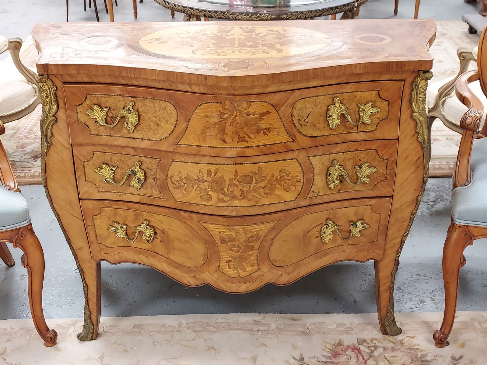 VNTG ITALIAN MARQUETRY INLAID BOMBE
