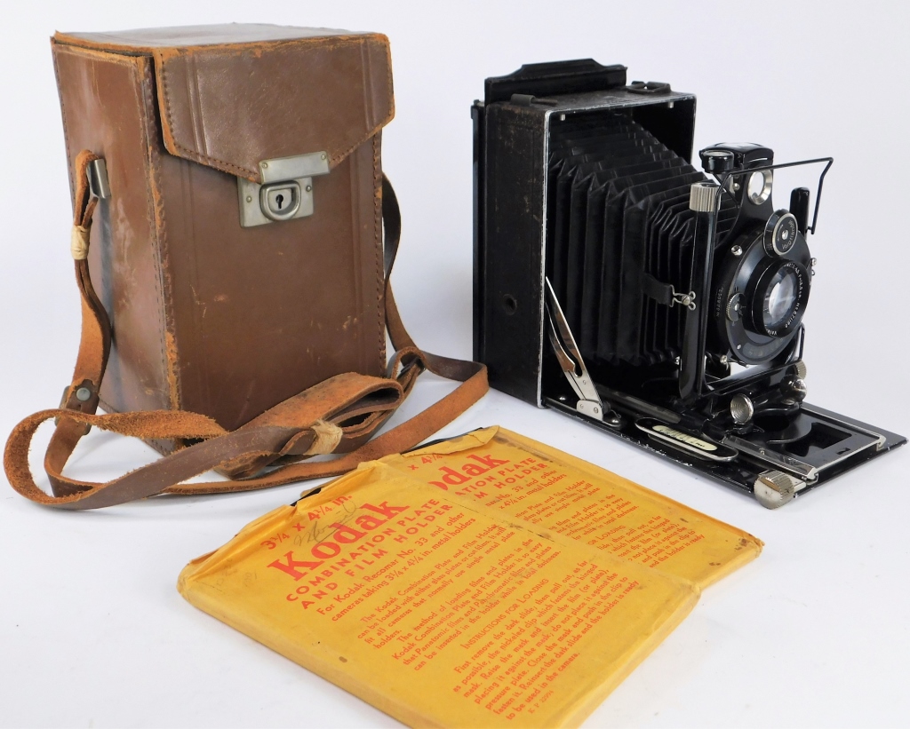 VOIGTL?NDER AVUS FOLDING CAMERA