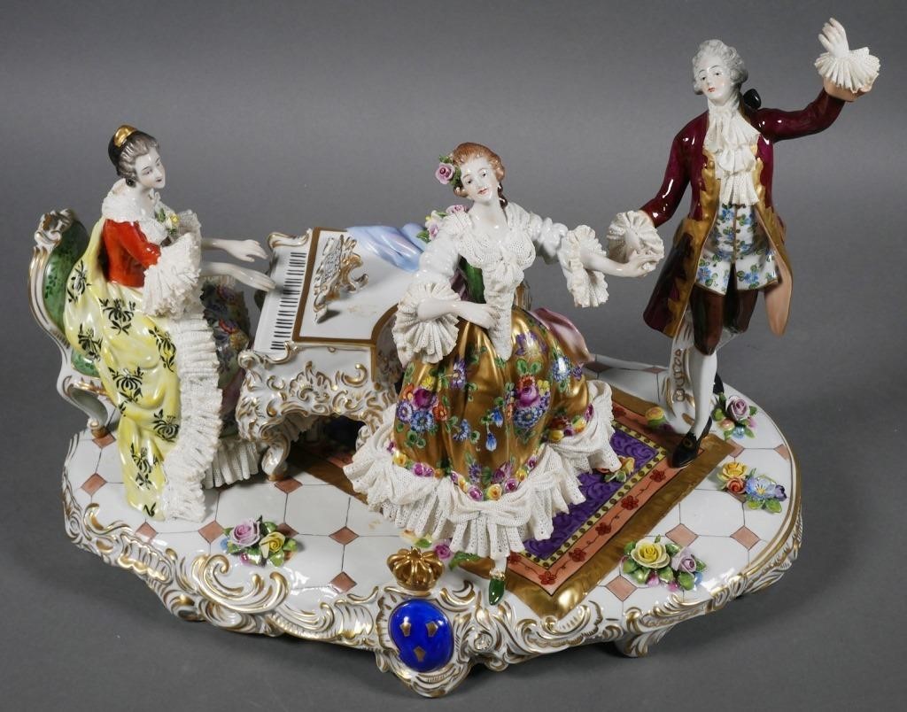 VOLKSTEDT DRESDEN FIGURAL LACE