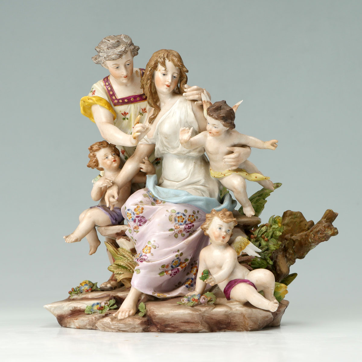 VOLKSTEDT PORCELAIN LOVING COUPLE