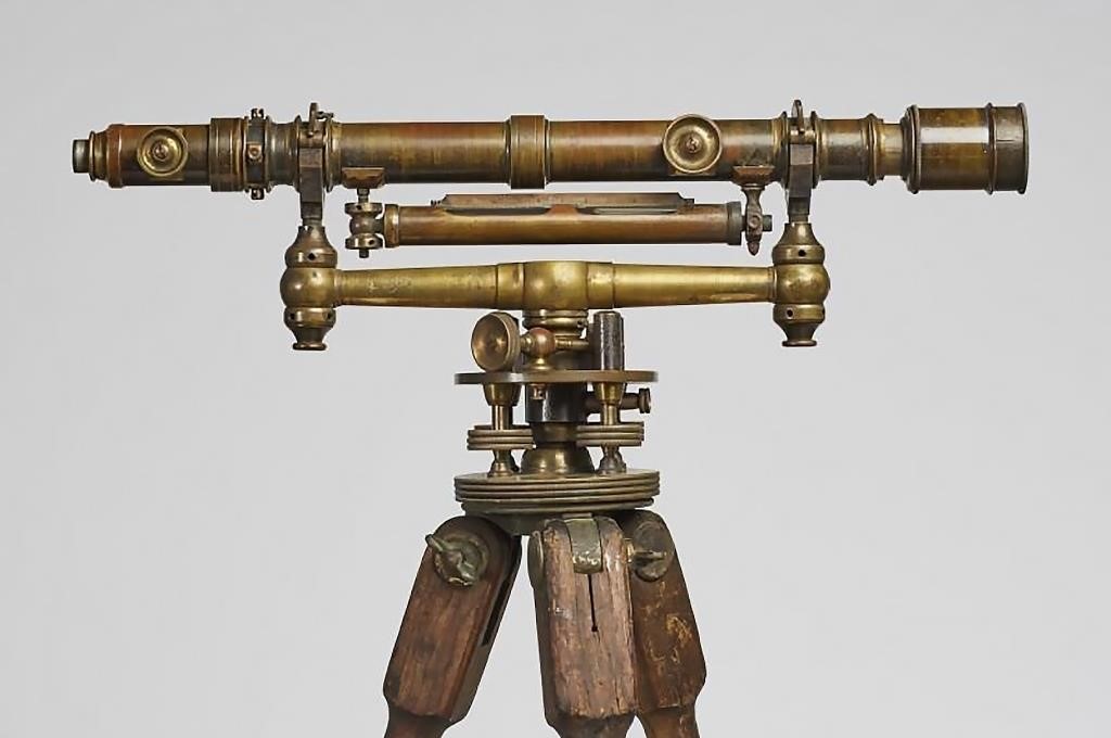 W & LE GURLEY BRASS SURVEY LEVEL