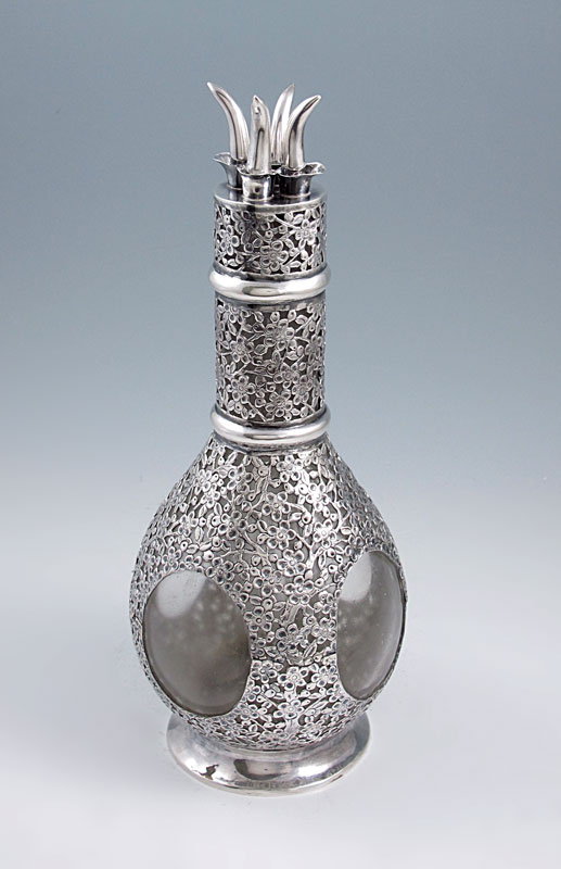 WAI KEE REPOUSSE STERLING OVERLAY