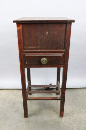 WAKEFIELD FURNITURE ANTIQUE CH