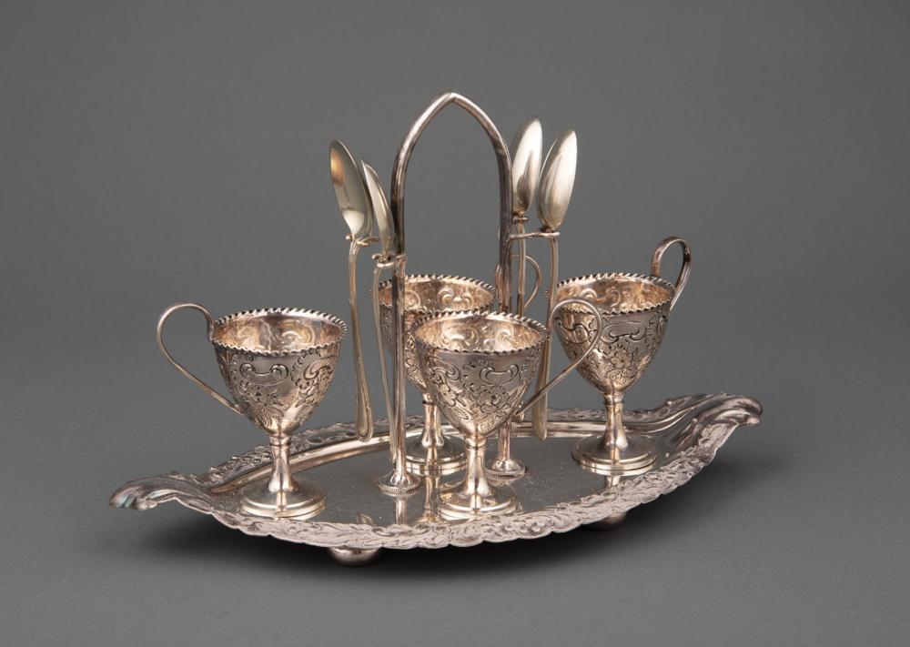 WALKER & HALL SILVERPLATE EGG