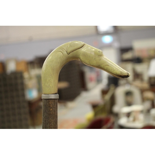 Walking stick, approx 91cm L