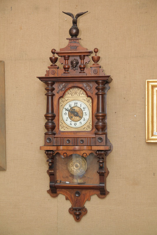 WALL CLOCK. Eight day 