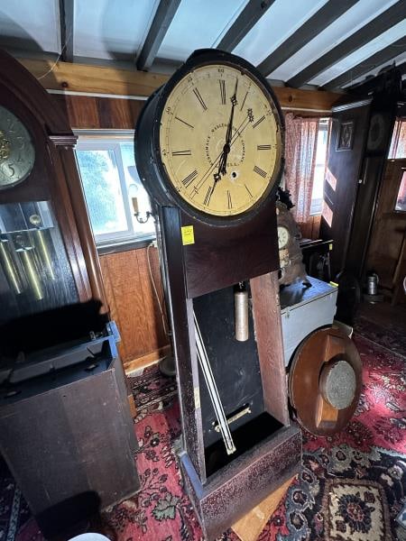 WALL CLOCK, MERRIMACK MANUFACTURING