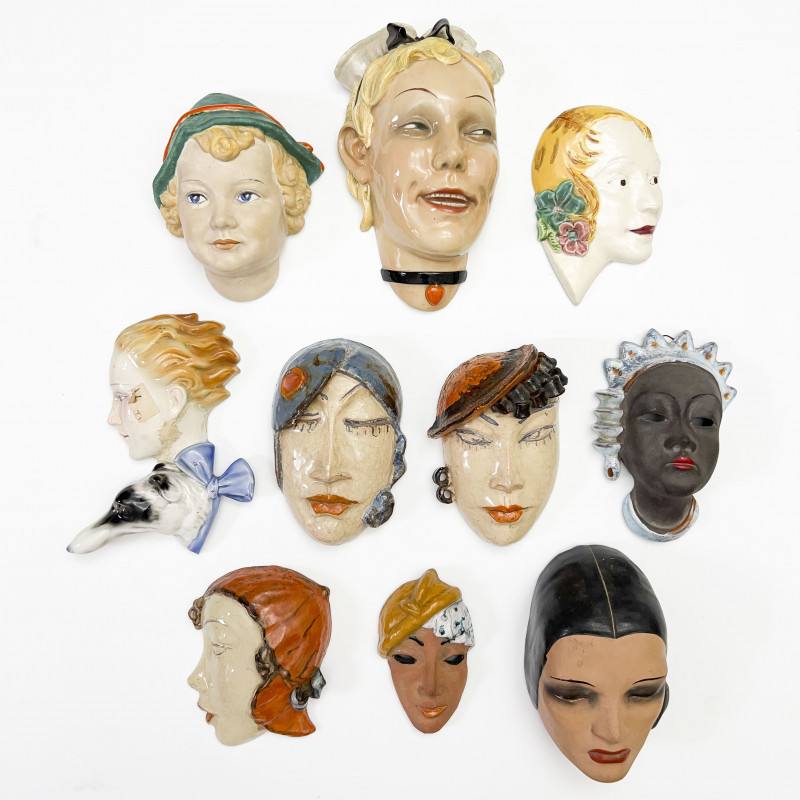 WALL MASKS, GROUP OF 10largest: