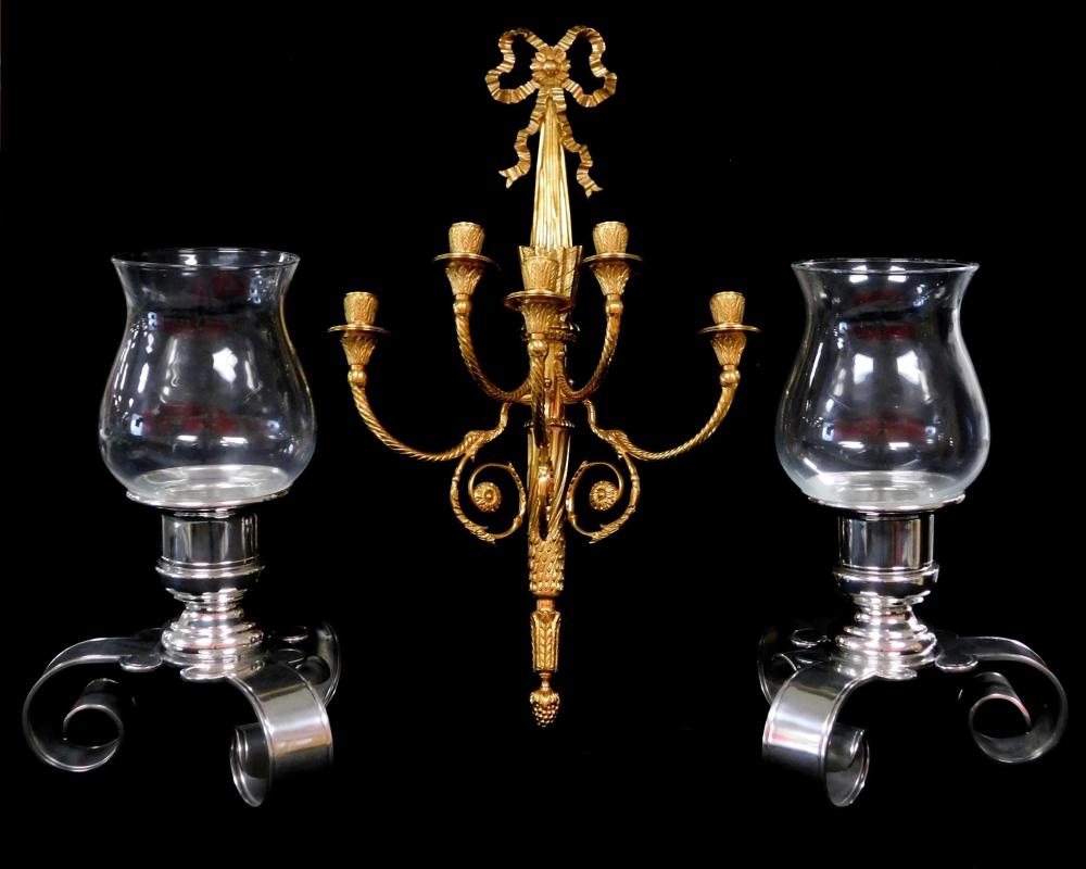 WALL SCONCE AND PAIR OF GIOVANNI