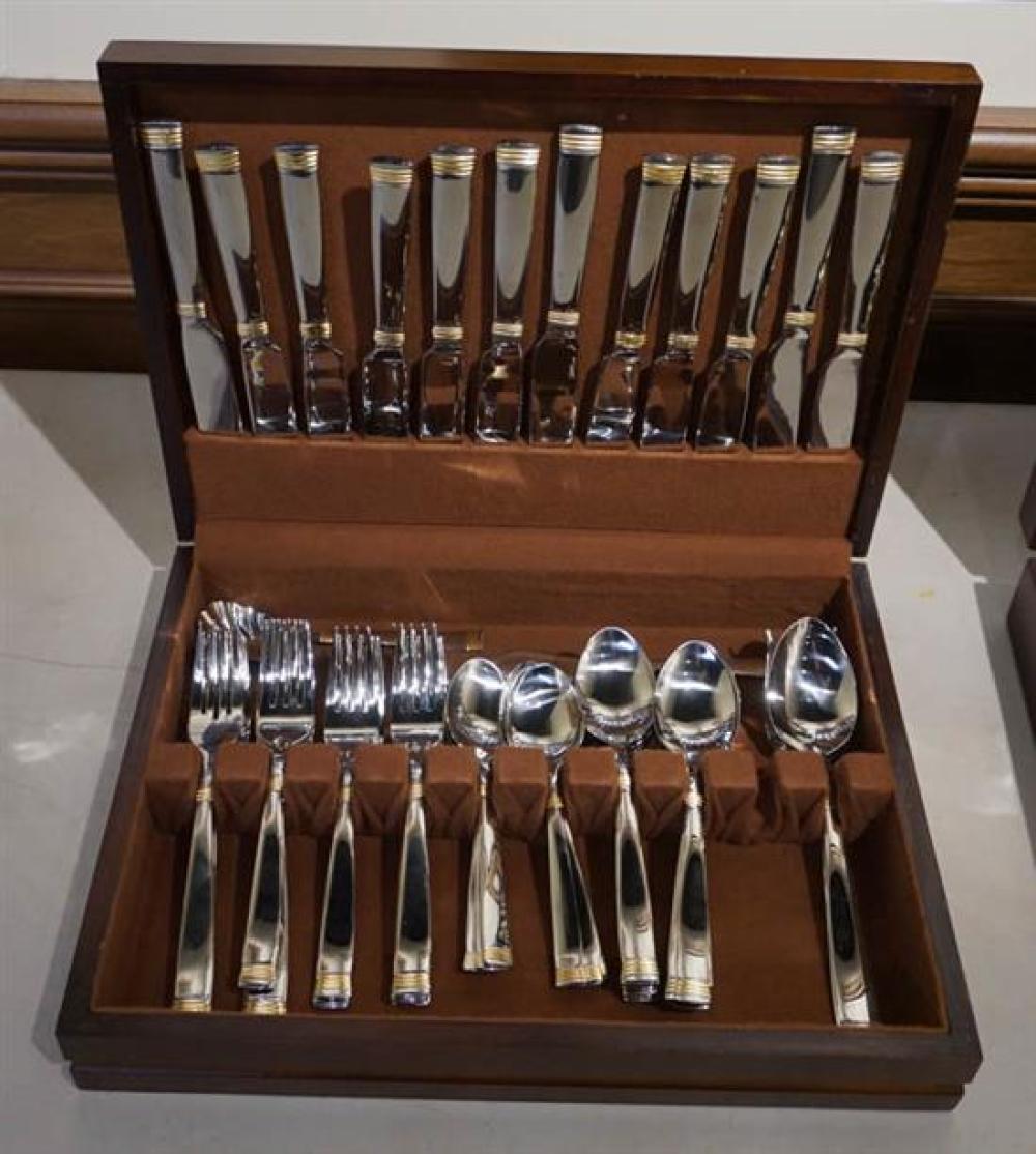WALLACE SILVER PLATE 64-PIECE