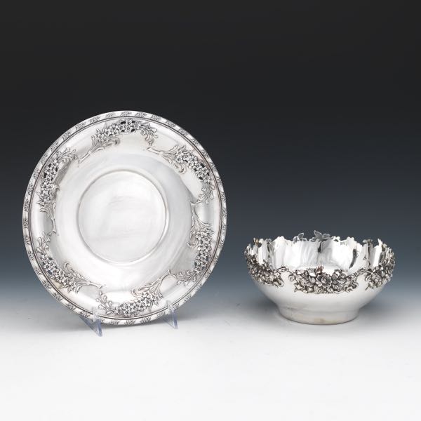WALLACE STERLING SILVER PLATTER