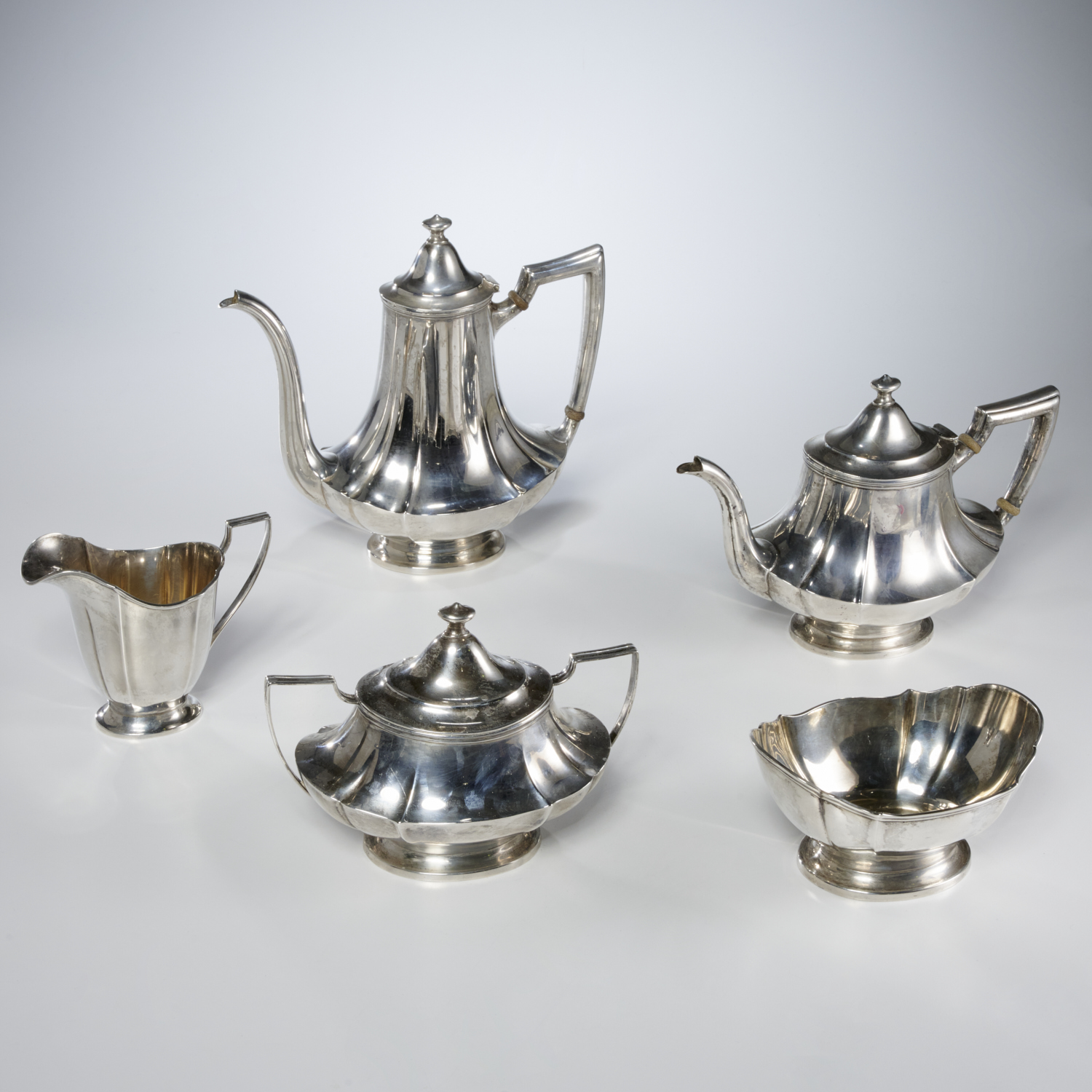 WALLACE STERLING SILVER TEA SET (5)