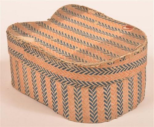 WALLPAPER COVERED COLLAR