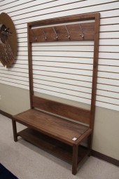 WALNUT 'CELILO' HALL TREEWALNU