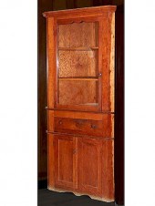 WALNUT CORNER CUPBOARDA handma