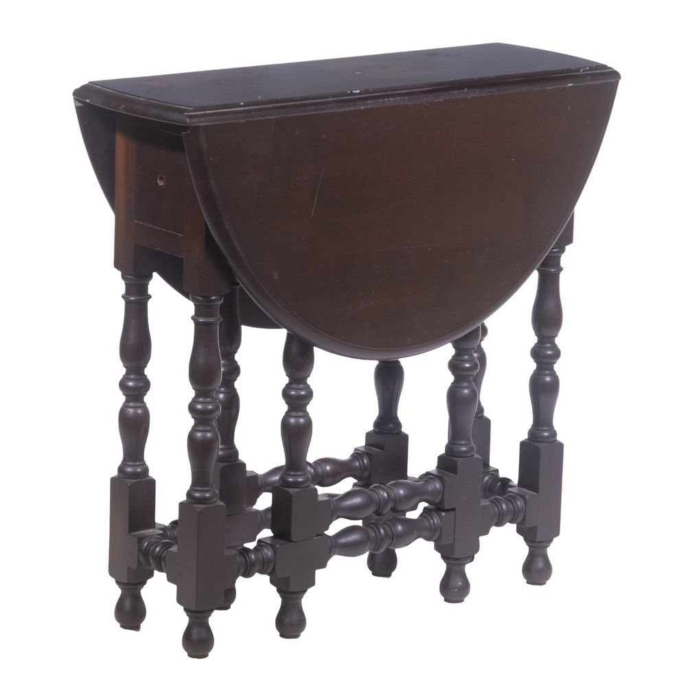 WALNUT DROPLEAF OCCASIONAL TABLE