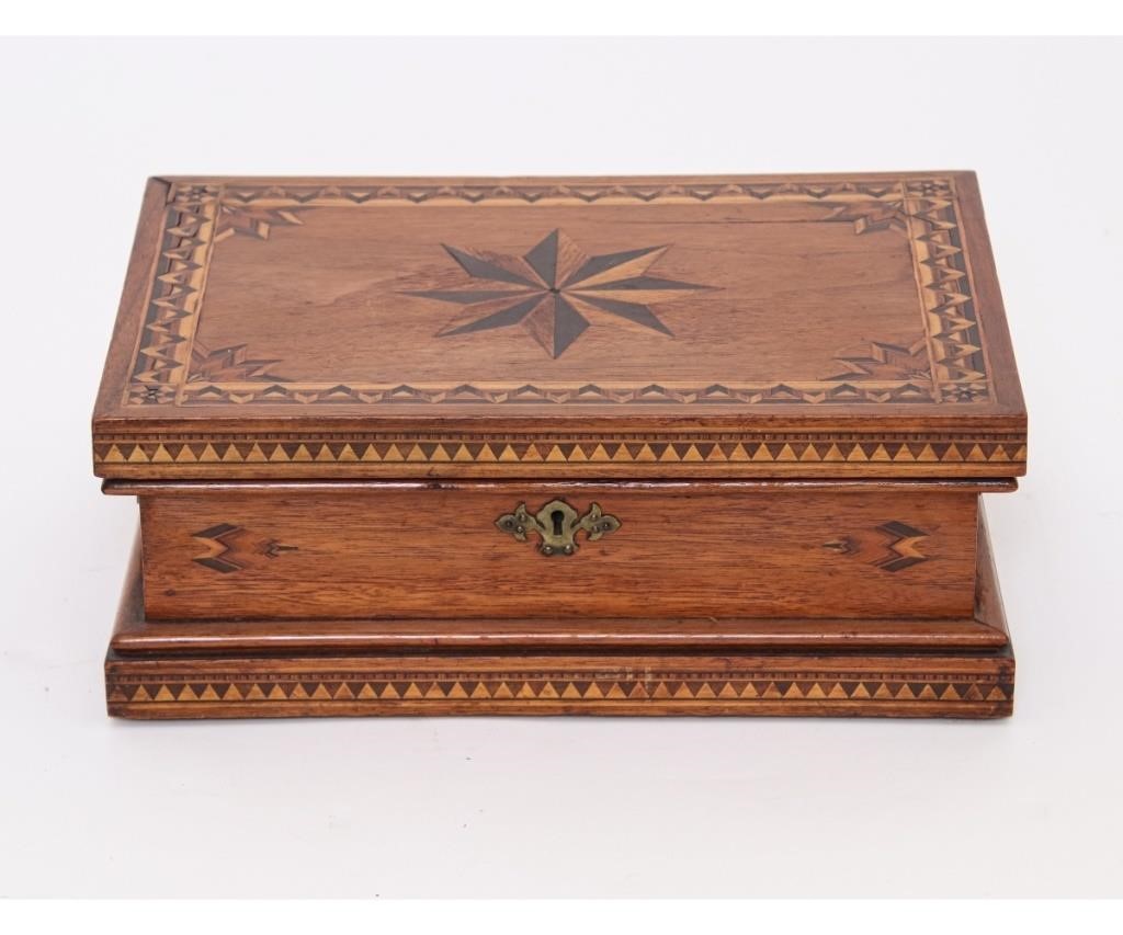 Walnut inlaid cigar box with