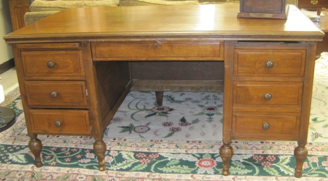 WALNUT OFFICE DESK American c.