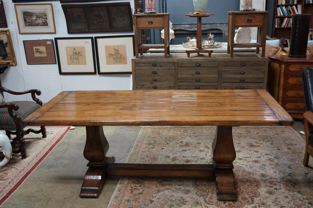WALNUT TRESTLE-BASE DINING