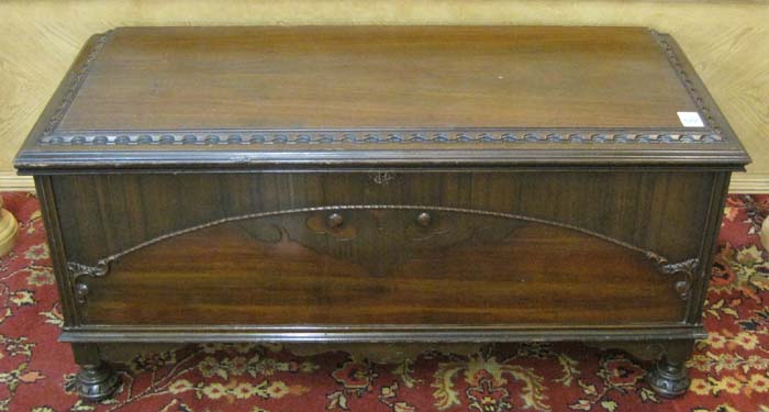 WALNUT VENEERED CEDAR BLANKET CHEST
