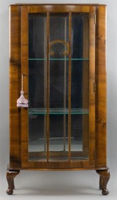 WALNUT VENEERED VITRINEWALNUT