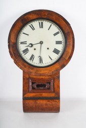 WALNUT WALL CLOCKCondition: ar