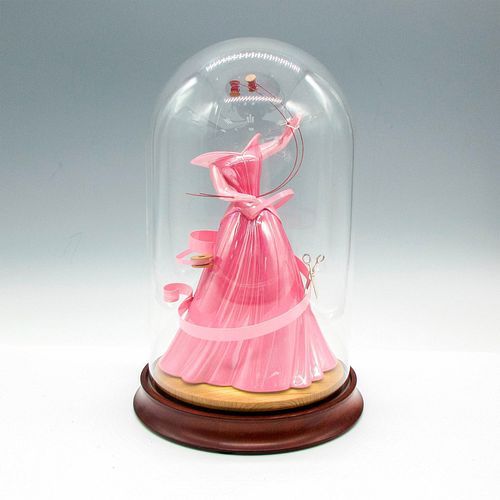 WALT DISNEY CLASSICS FIGURINE, A
