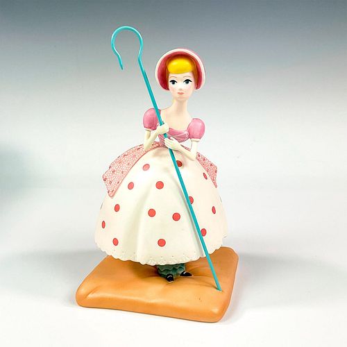 WALT DISNEY CLASSICS FIGURINE, I