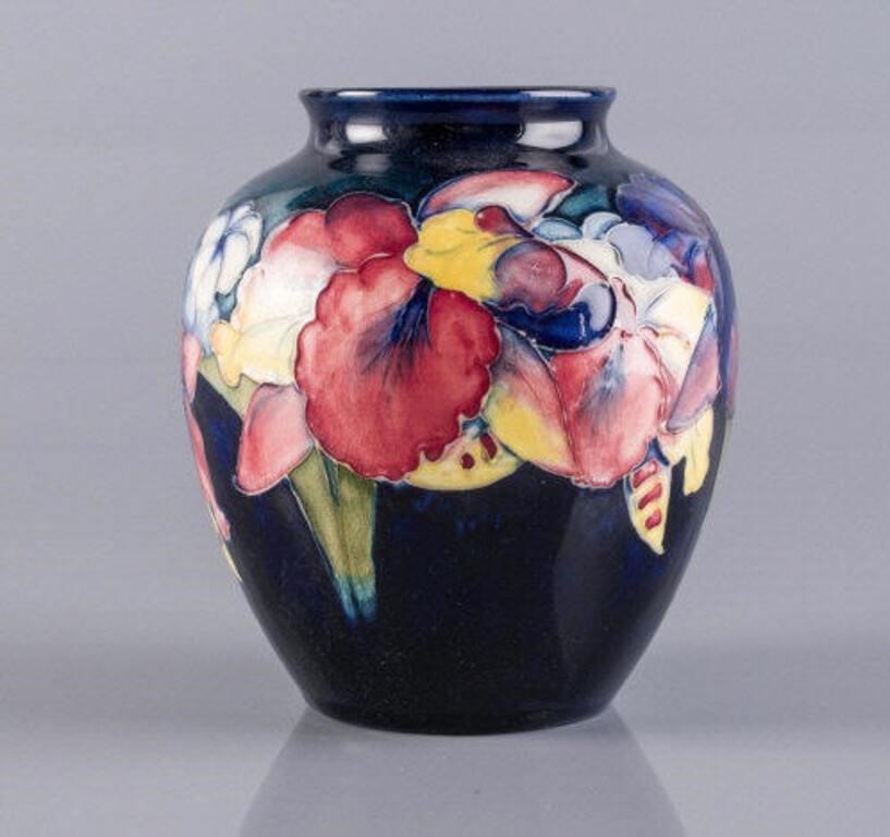 WALTER MOORCROFT ART POTTERY