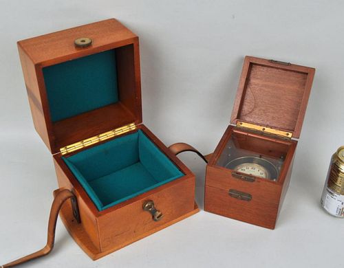 WALTHAM SHIP'S GIMBAL CLOCKthe